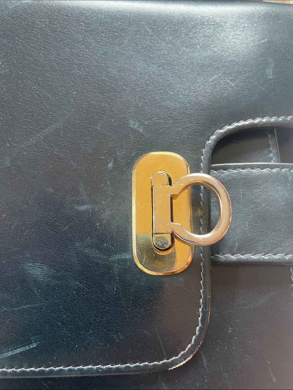 Vintage Salvatore Ferragamo - Navy Leather Shoulder Bag with Gold Hardware - Picture 3 of 5